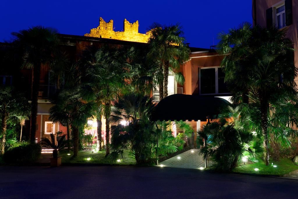 Villa Miravalle Riva del Garda Buitenkant foto