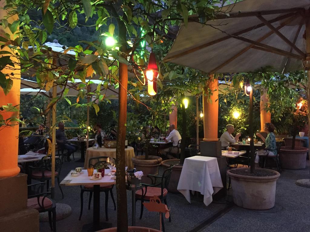 Villa Miravalle Riva del Garda Buitenkant foto