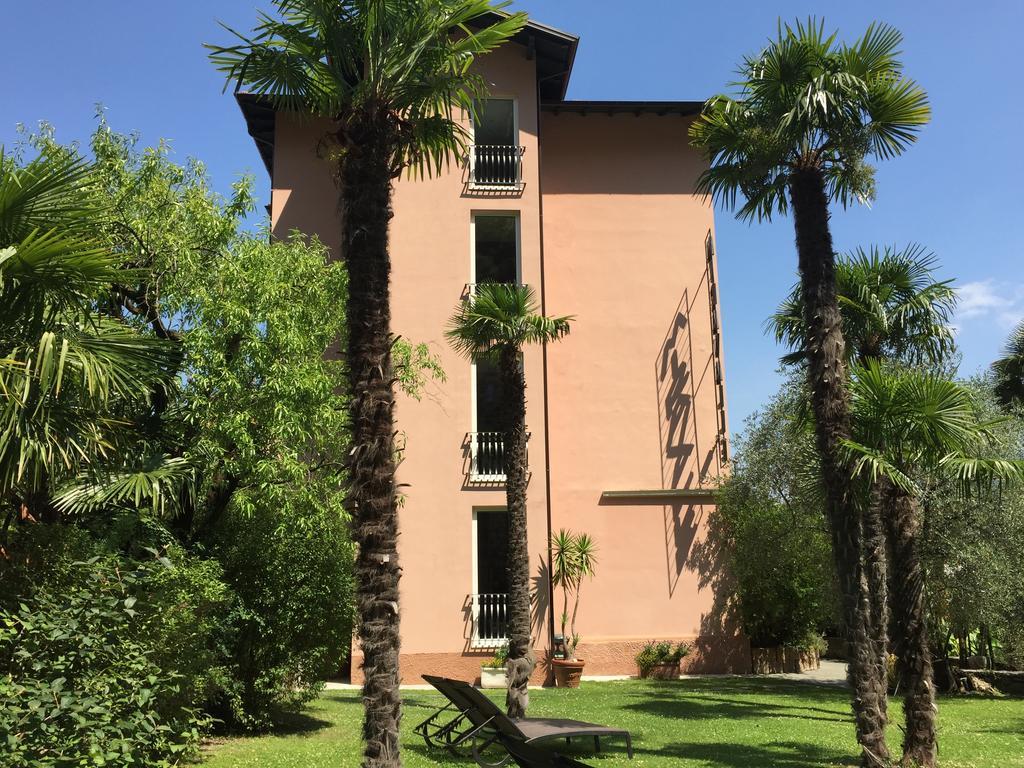 Villa Miravalle Riva del Garda Buitenkant foto