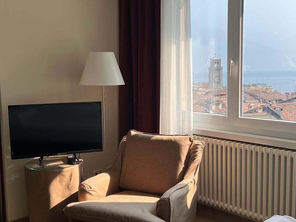 Villa Miravalle Riva del Garda Buitenkant foto