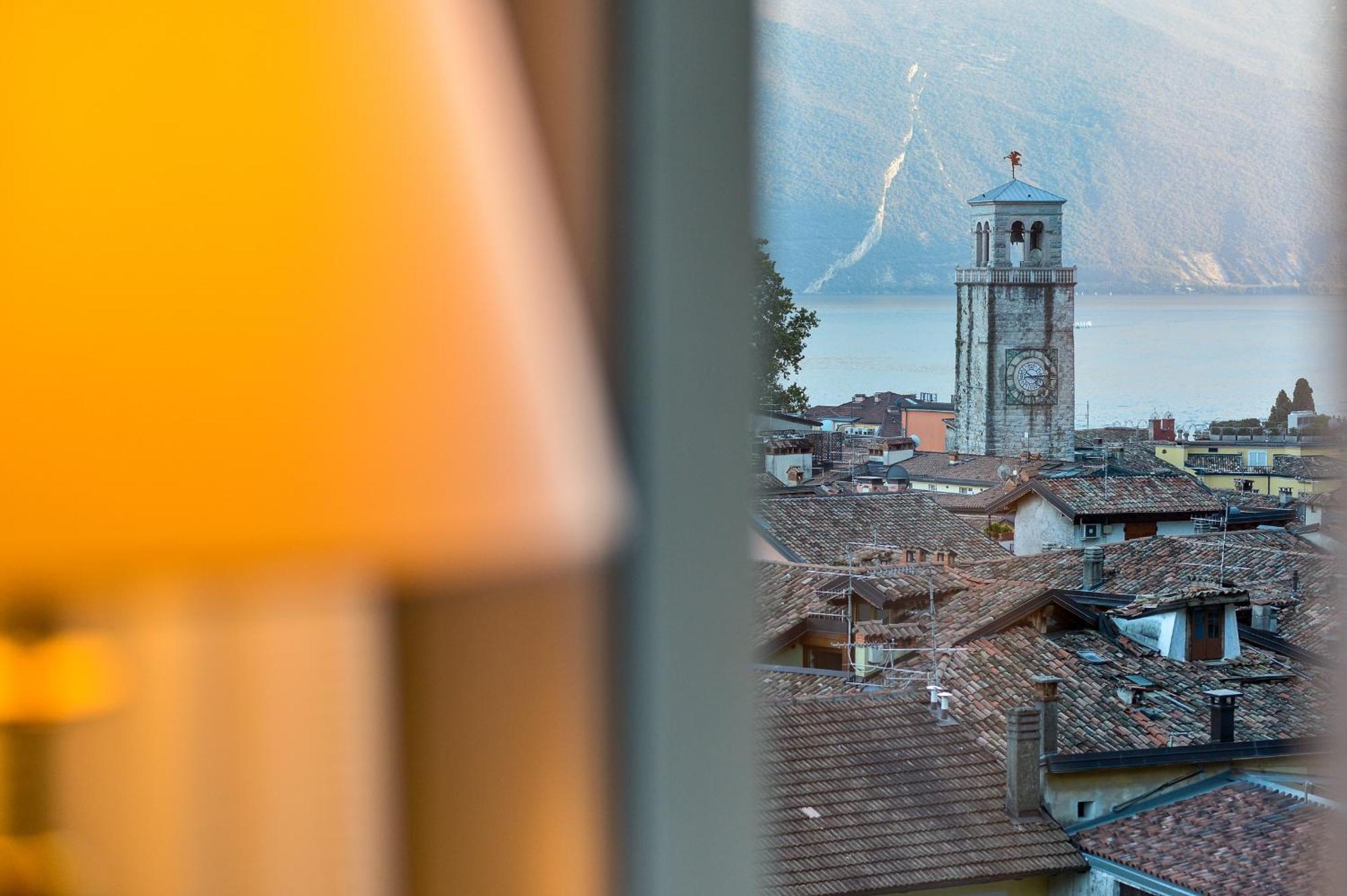 Villa Miravalle Riva del Garda Kamer foto